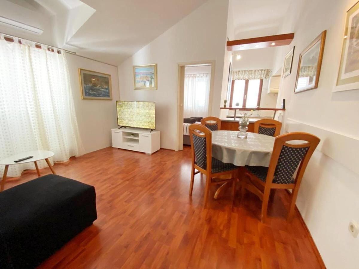 Apartments Mila Makarska Exterior foto